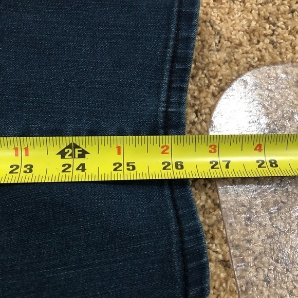 FRAYED JEANS/ NWT/ Frayed Denim
Barrel Straight-Leg Jeans / Dark Blue/size 10/30 - Picture 13 of 16